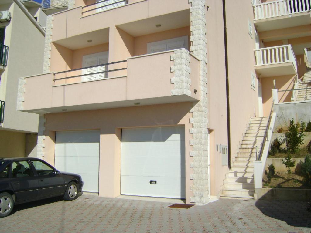 Apartments Maras มีมิตเซ ภายนอก รูปภาพ